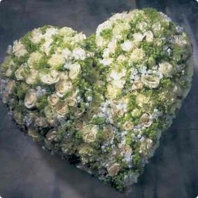 Weiße Blumen Herz